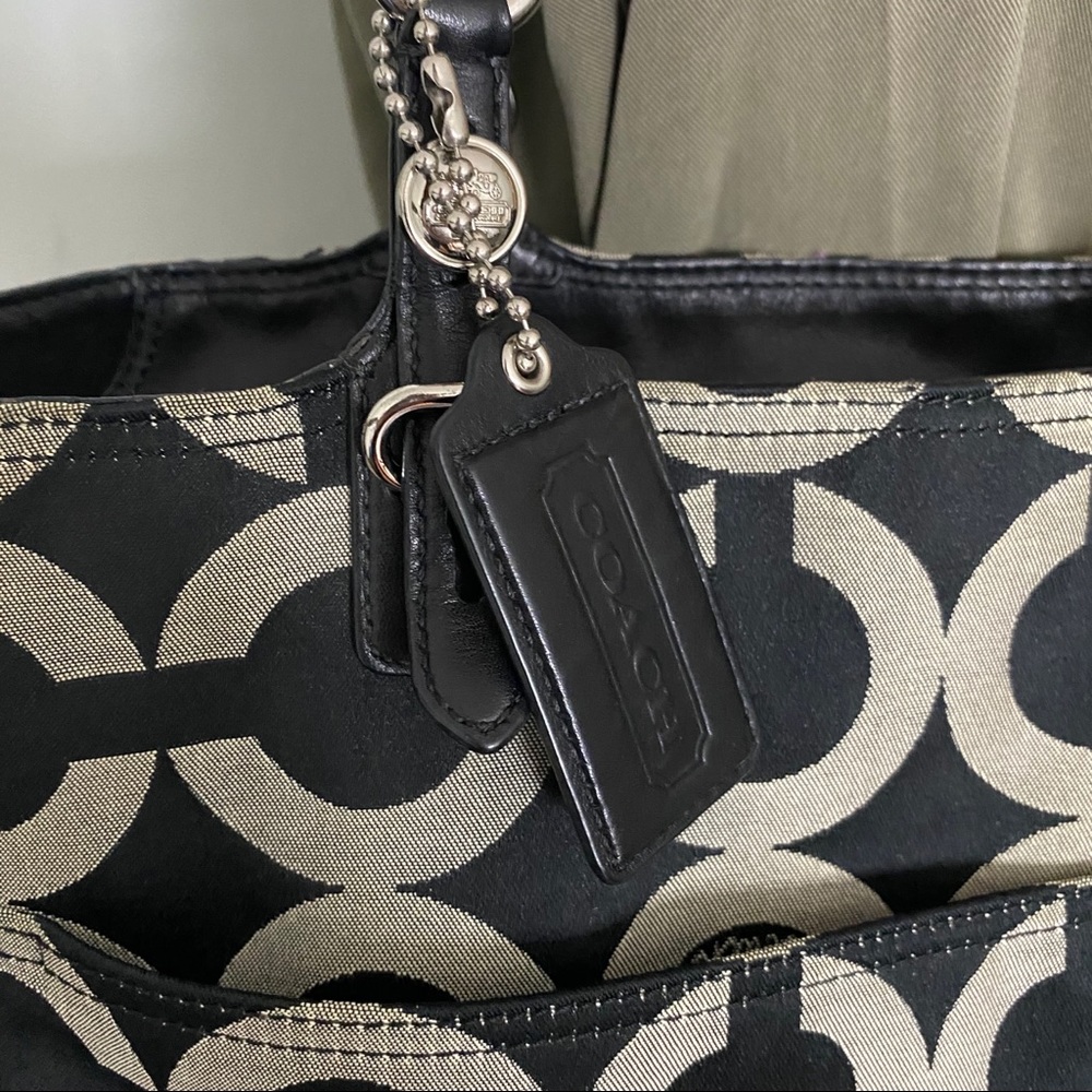 Authentic Coach Op Art Mia Sateen patterned Bag - Picture 5 of 14